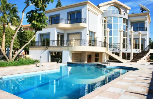 Luxus Villa: die perfekte Wahl für ein Leben voller Komfort