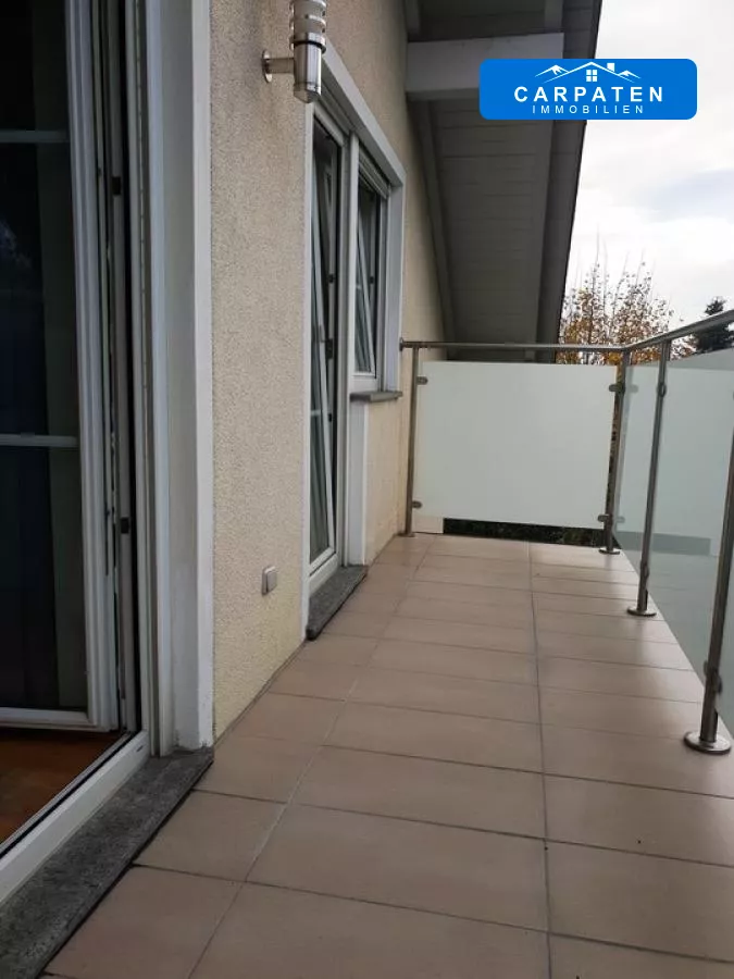 Balkon OG