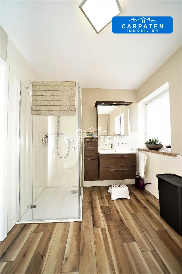 Badezimmer OG.