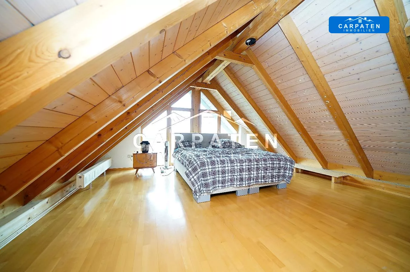 Schlafzimmer DG