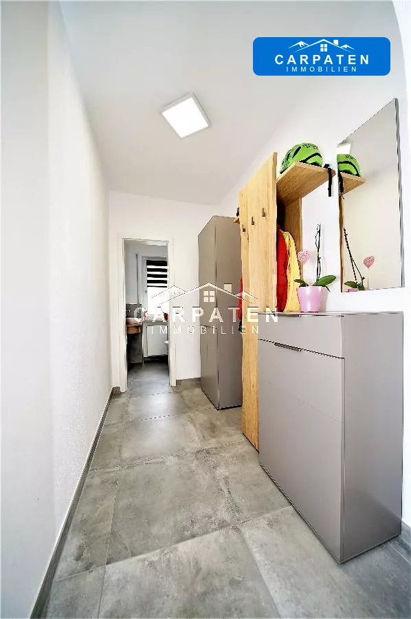 Garderobe EG
