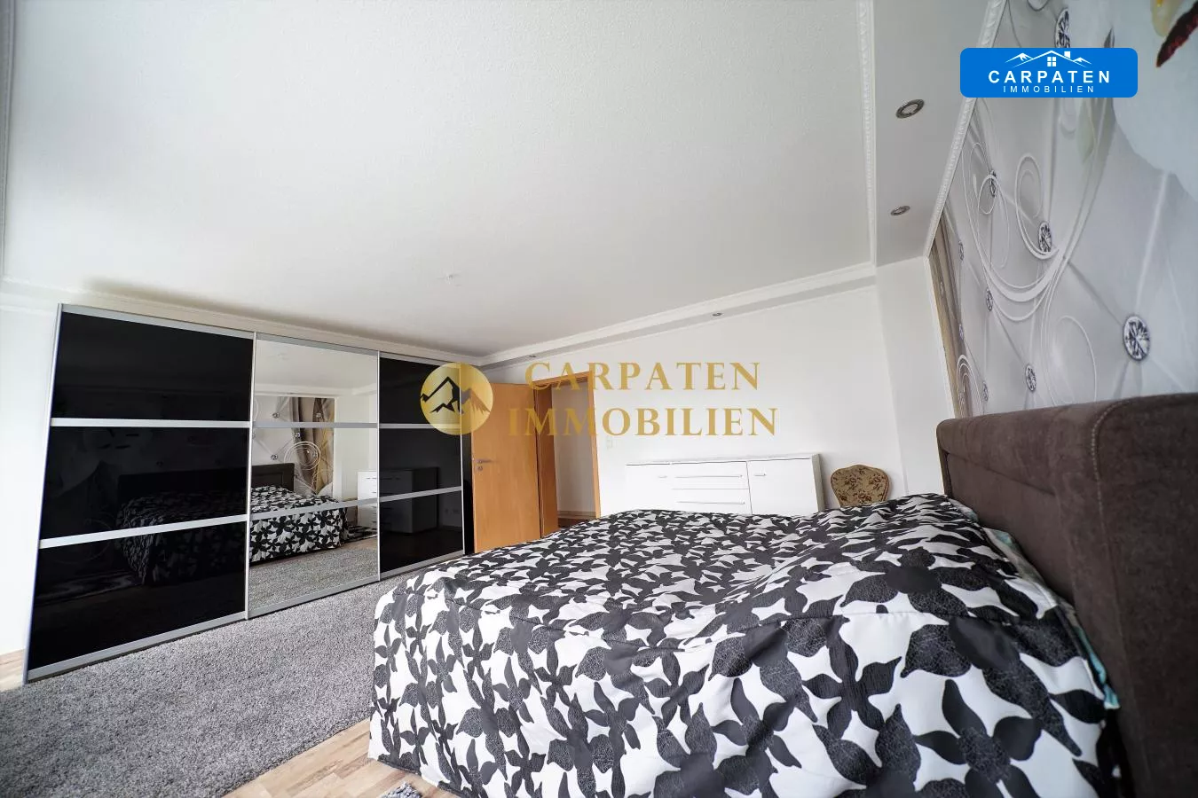 Schlafzimmer.