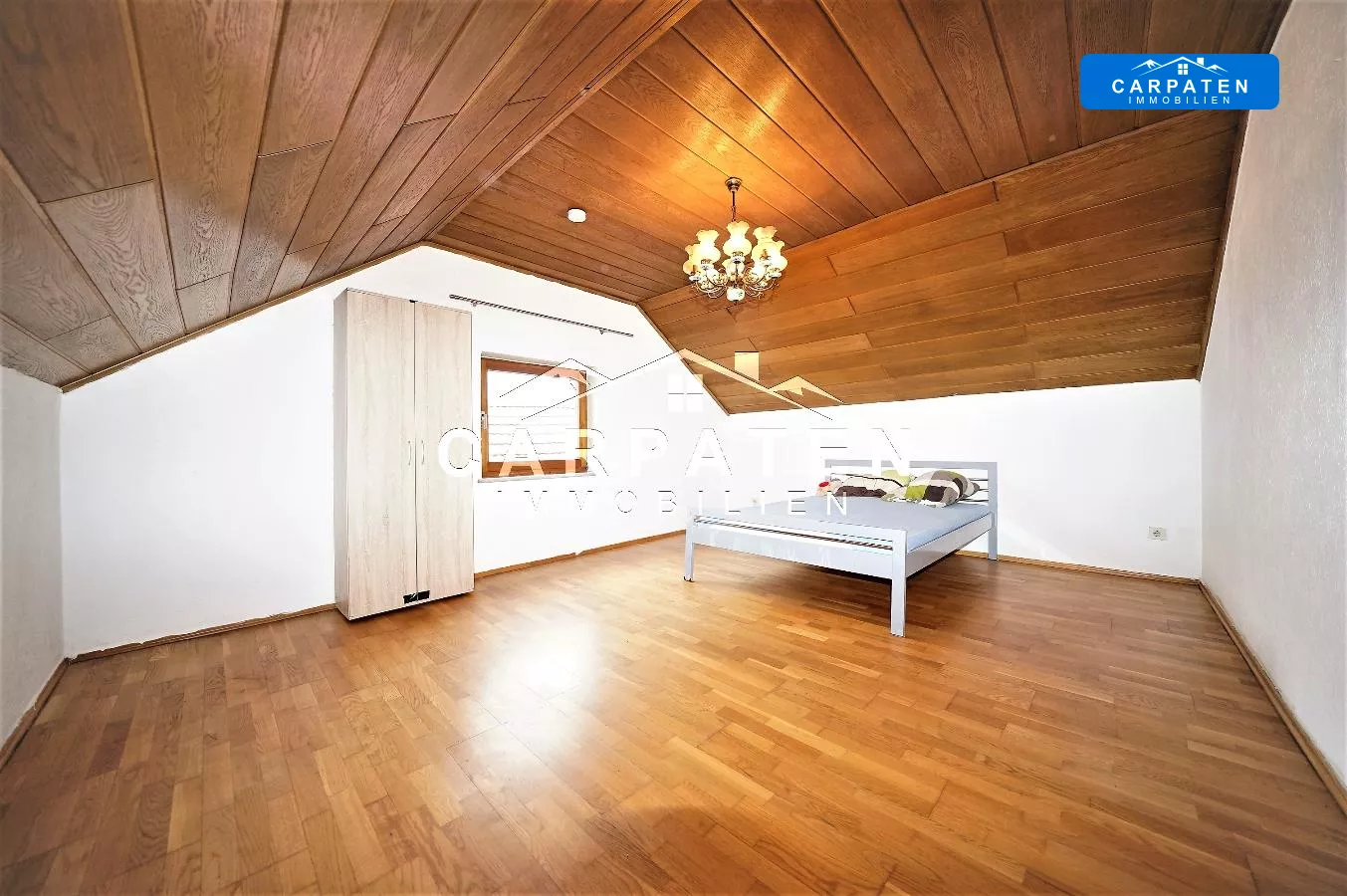 Schlafzimmer OG