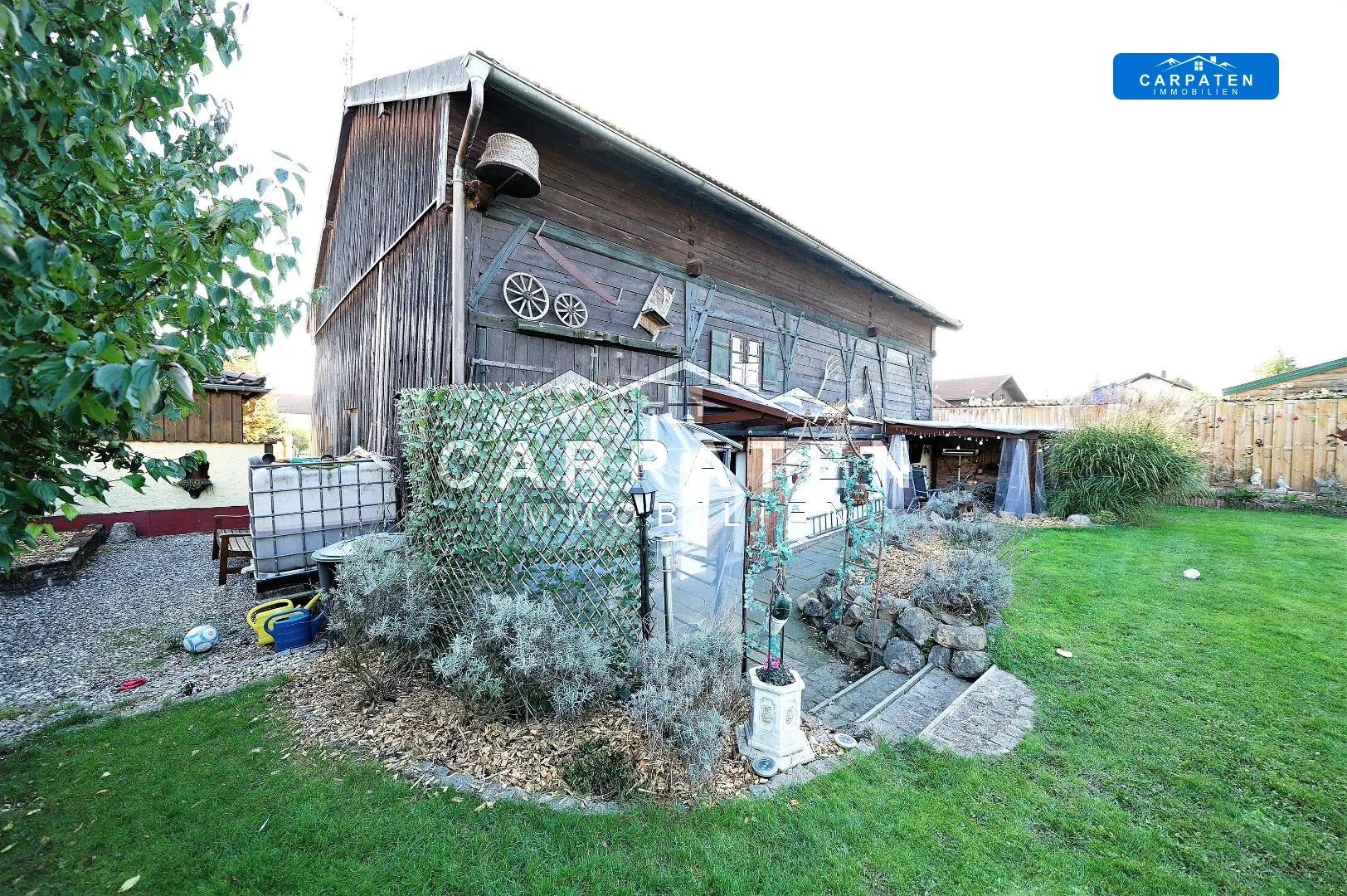 Haus Gartenansicht