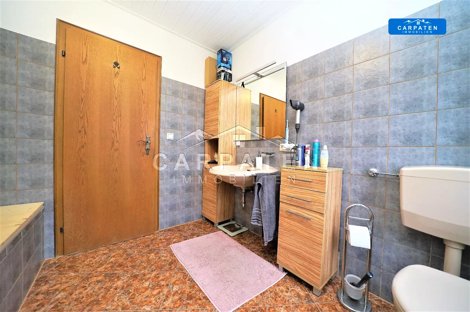 Badezimmer DG.