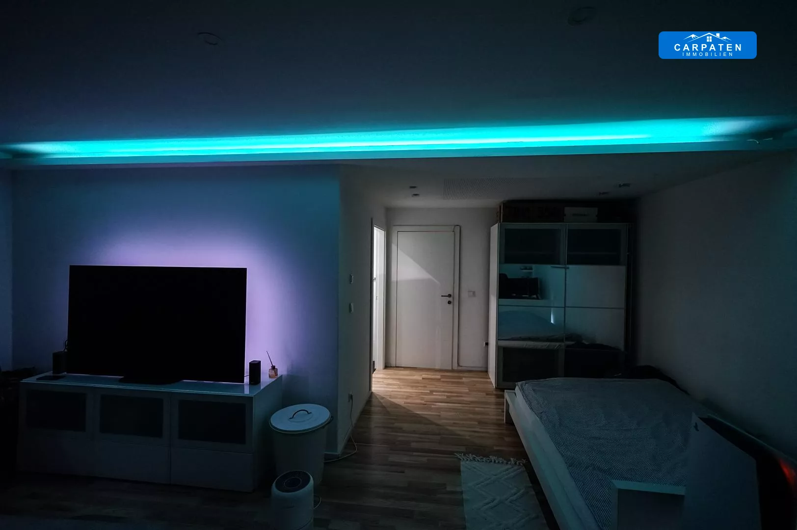 Zimmer UG - LED Stuckleisten