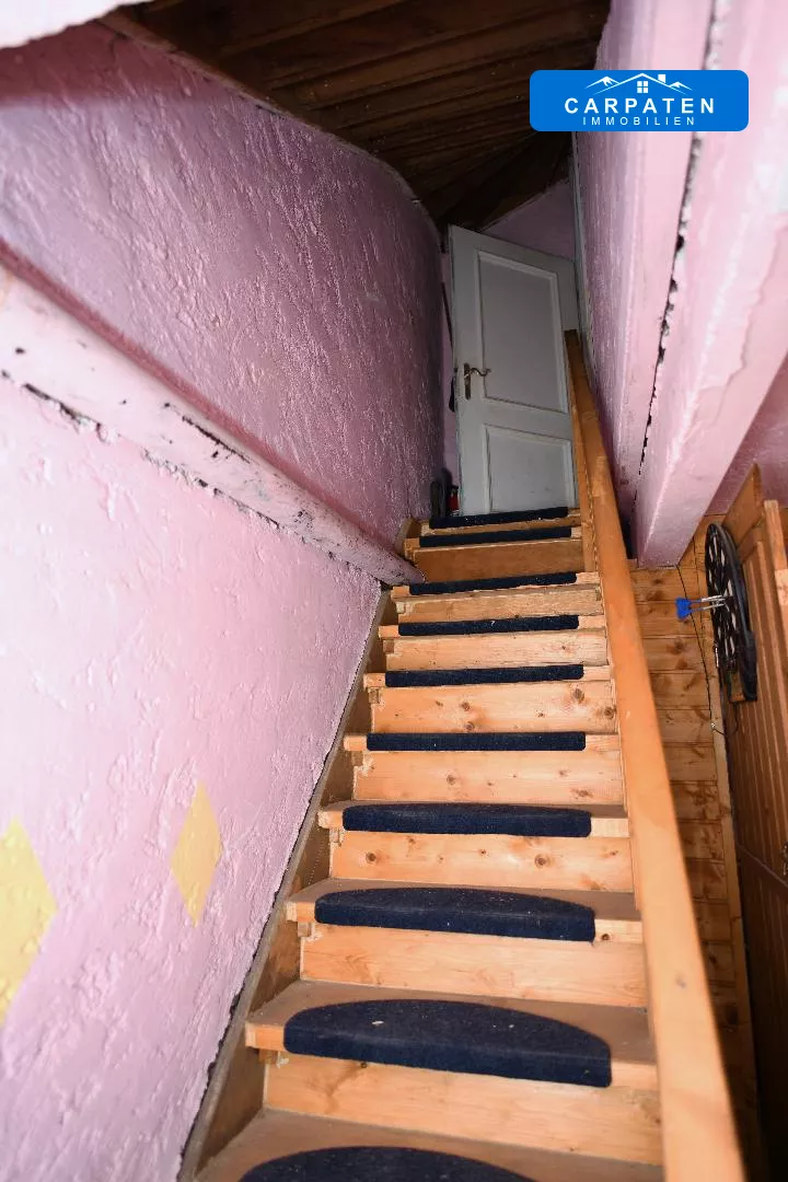 Treppe UG