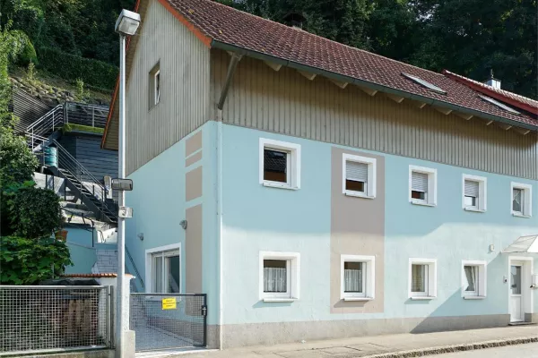 Doppelhaushälfte mit Garten, Terrasse & Einbauküche kaufen in 94405 Landau an der Isar