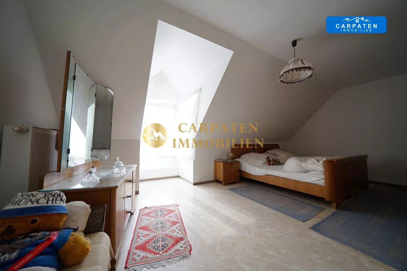 Schlafzimmer DG