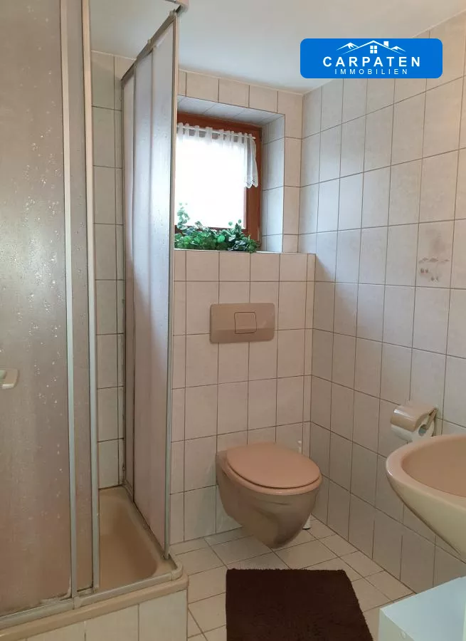 Bad mit Dusche Keller