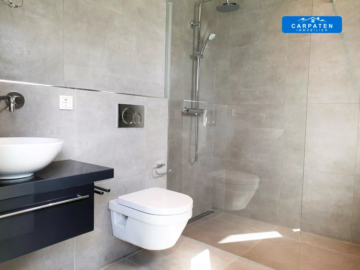 Badezimmer EG