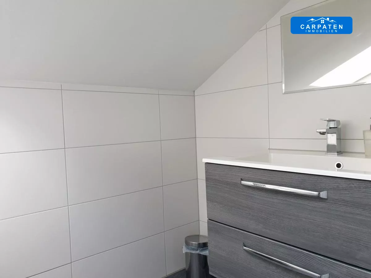 Badezimmer DG.