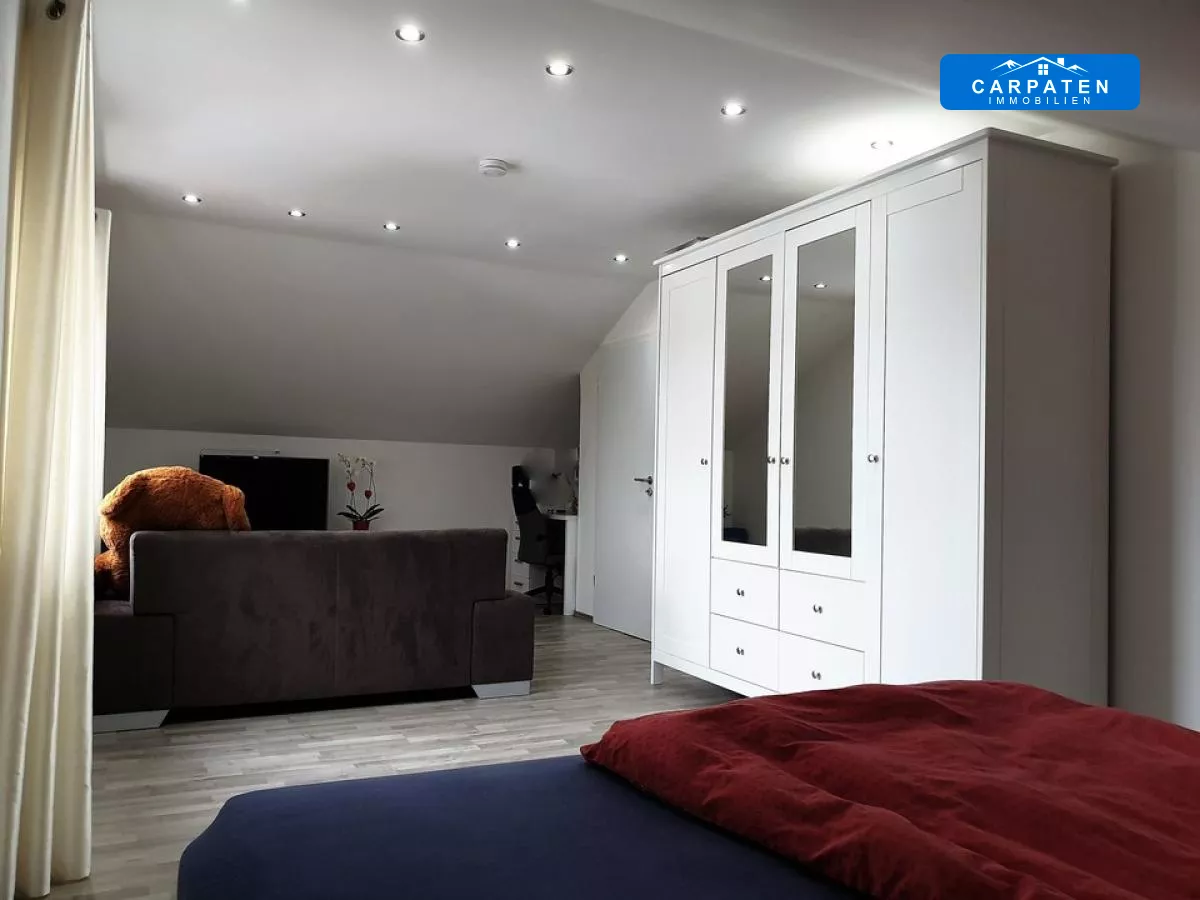 Schlafzimmer 3 DG..