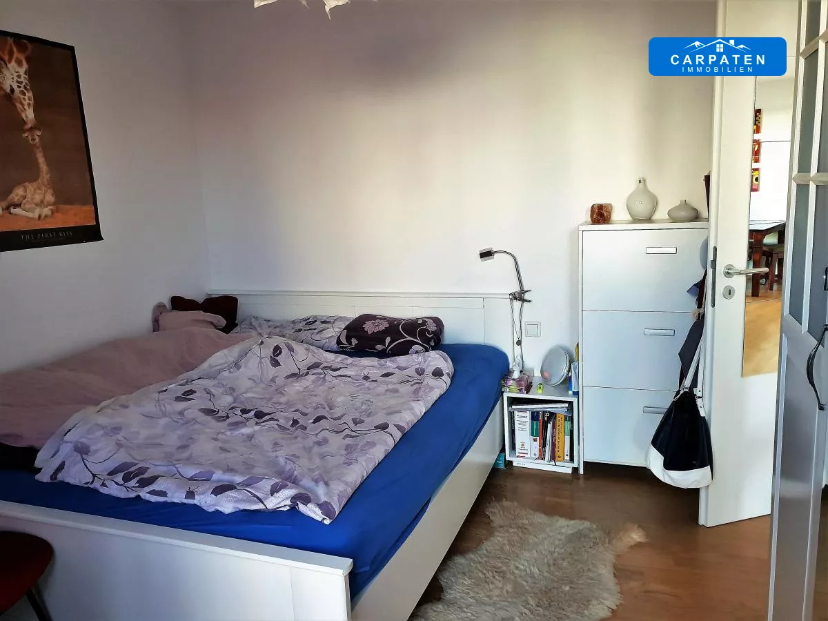 Schlafzimmer (2)