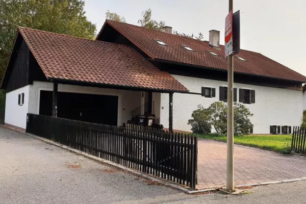 Einfamilienhaus mit Terrasse, Garten & Doppelgarage kaufen in 94419 Reisbach